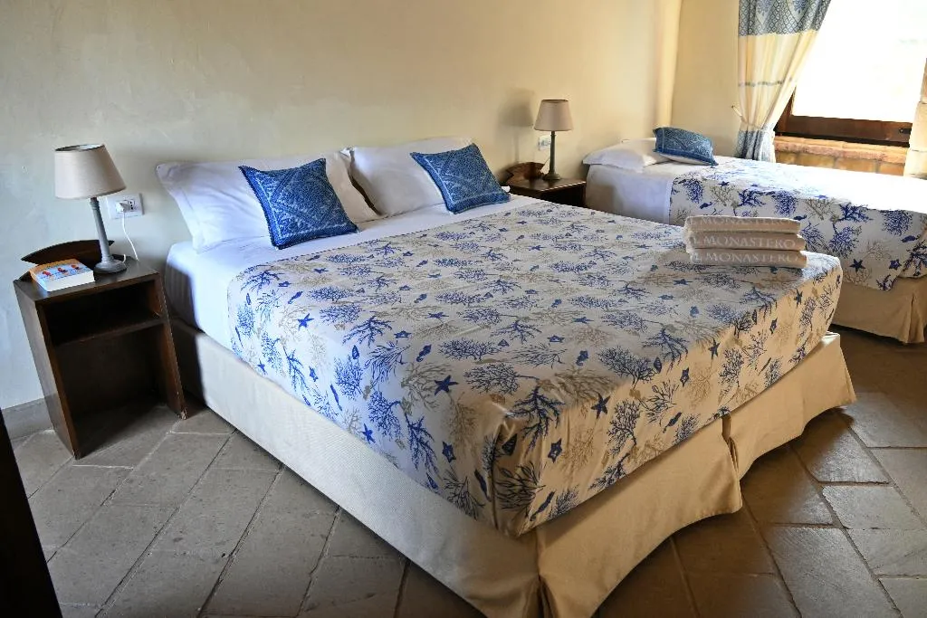 TRIPLE SUPERIOR Room, Il Monastero, Cagliari