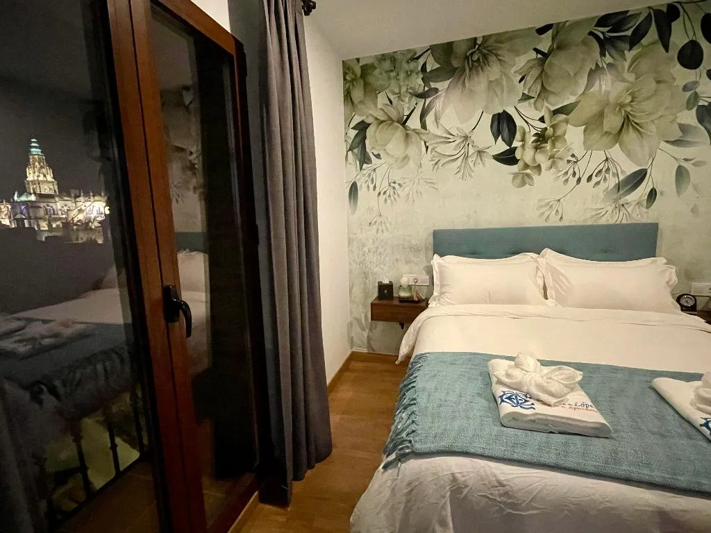 APARTMENT DELUXE GARDEN VIEW Room, Cason De Los Lopez Apartments, Madrid
