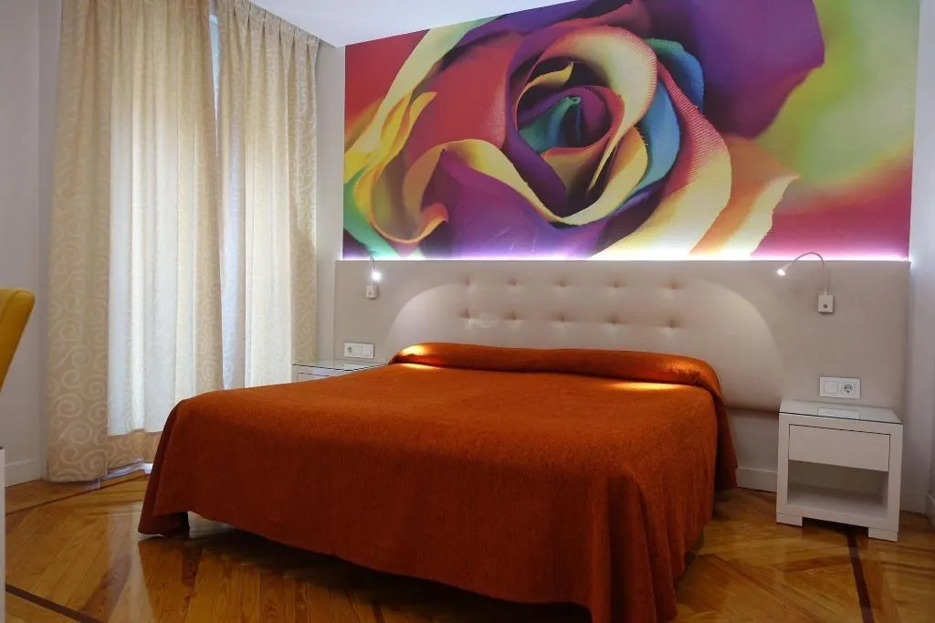Room, Hostal Sol Square Madrid, Madrid