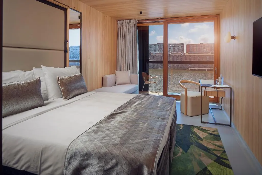 Double or Twin WITH VIEWS Room, Hotel Jakarta Amsterdam, Amsterdam