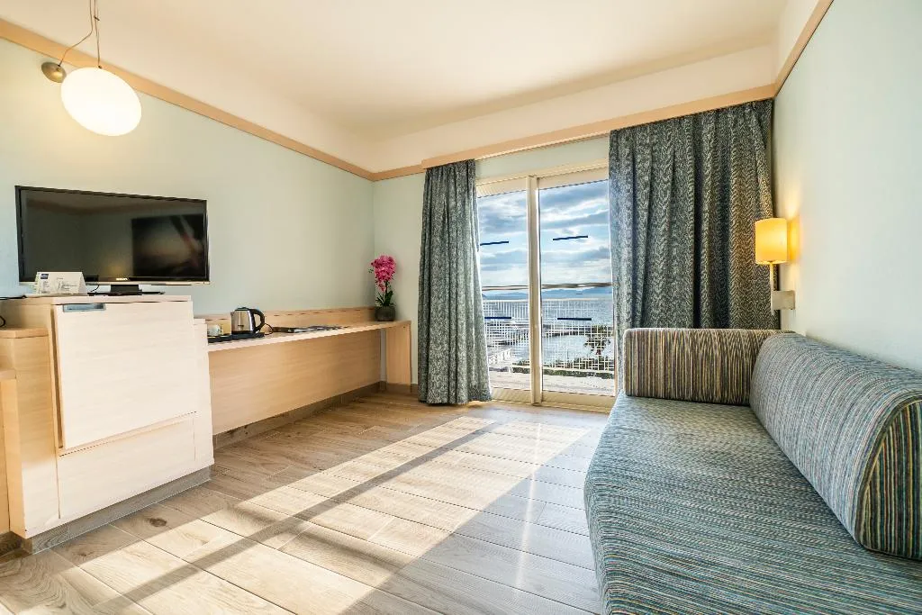 DOUBLE SINGLE USE POOL VIEW Room, La Blanche Resort & Spa, Bodrum