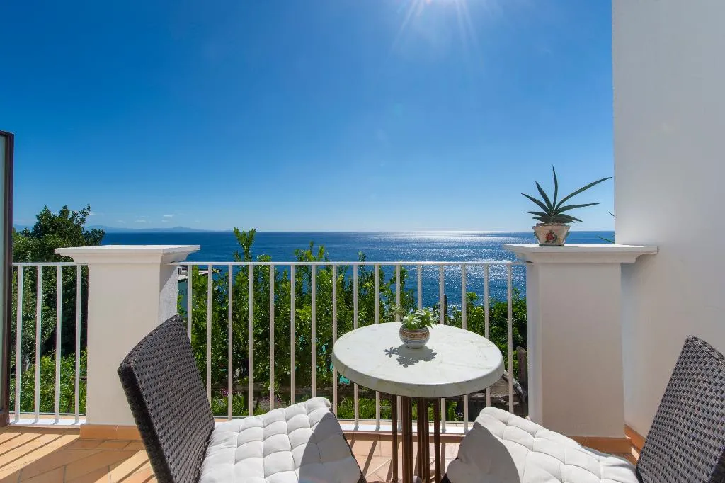 DOUBLE SUPERIOR SEA VIEW Room, Maresca Hotel Praiano, Naples