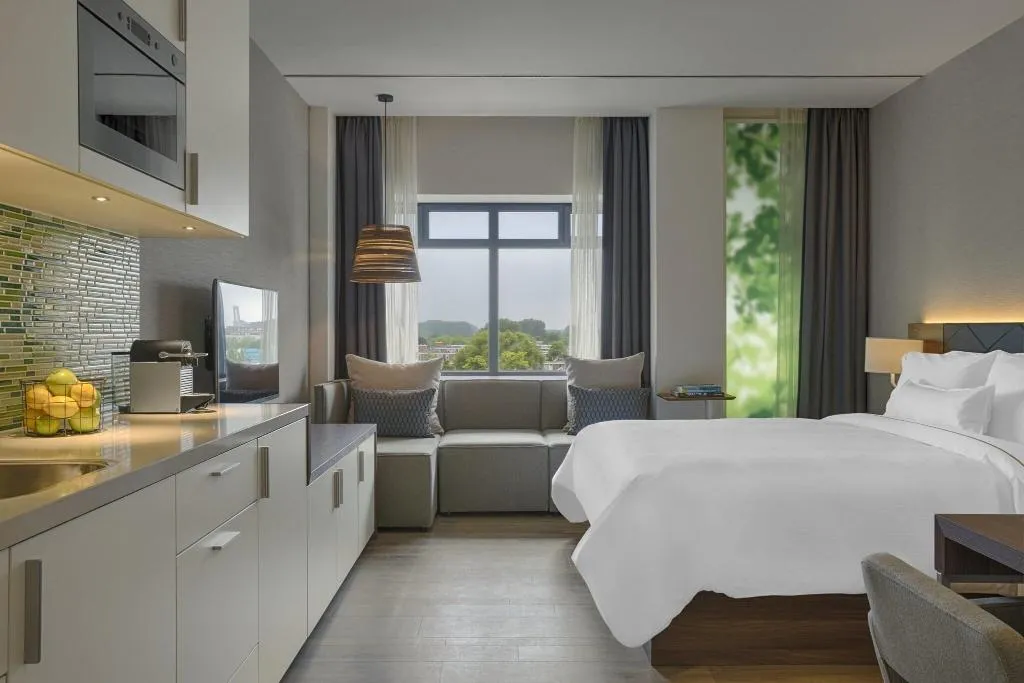 STUDIO WITH VIEWS Room, Element Amsterdam, Amsterdam