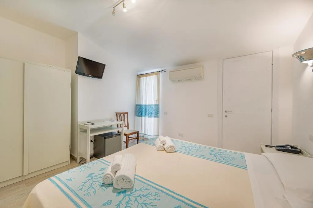 Double or Twin STANDARD Room, Hotel Le Mimose, Olbia