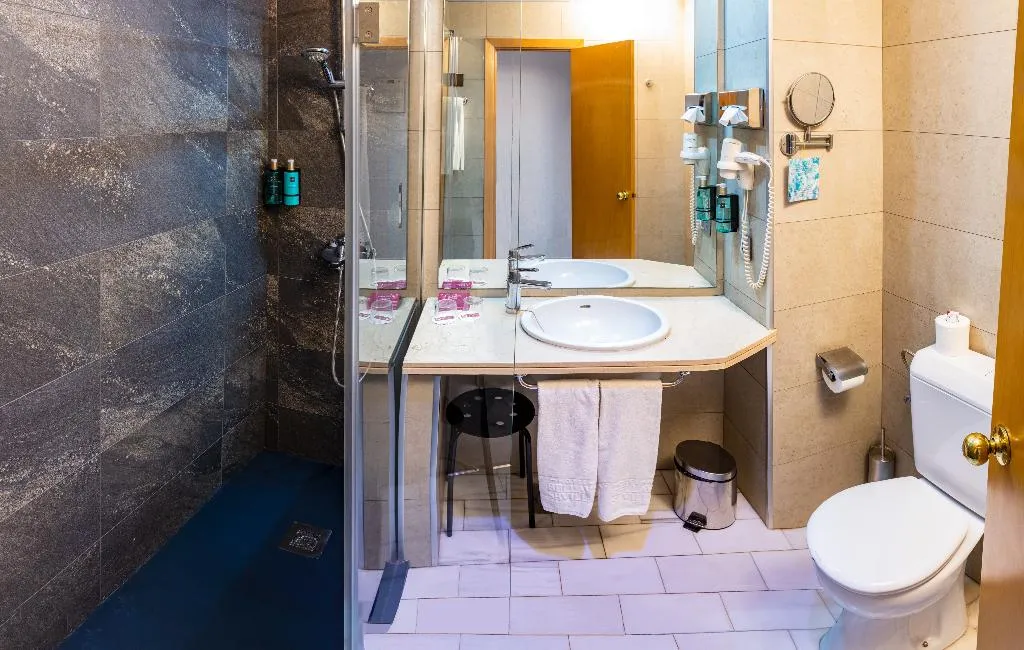 TWIN STANDARD Room, Bellavista Sevilla, Seville
