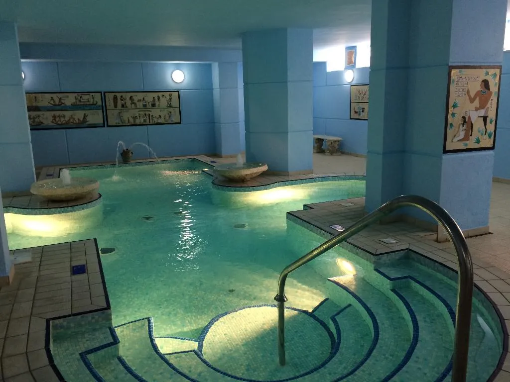 Pool, Topaz Hotel, Malta