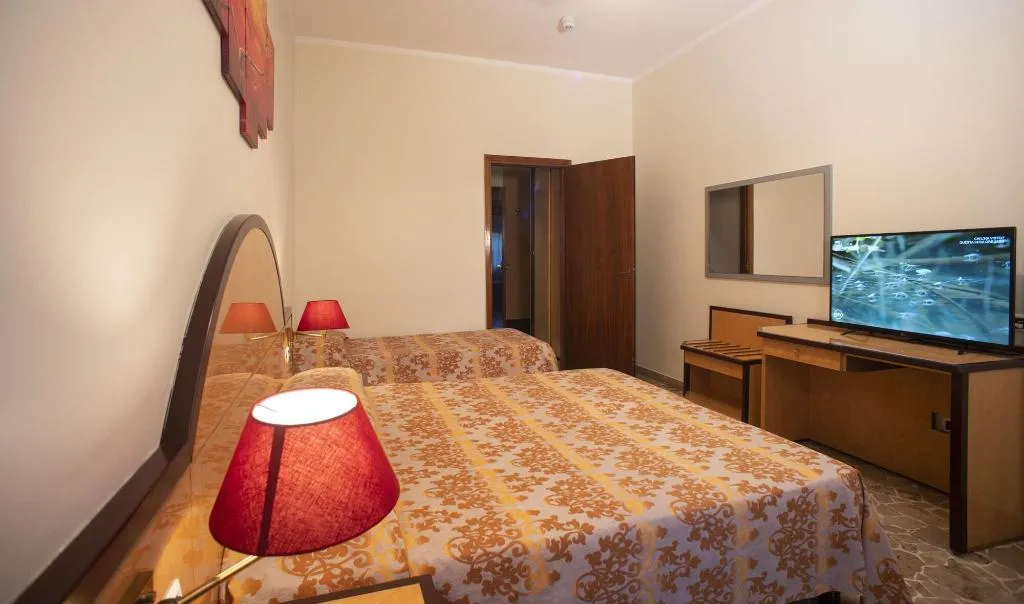 Room, H&L Hotel, Milan