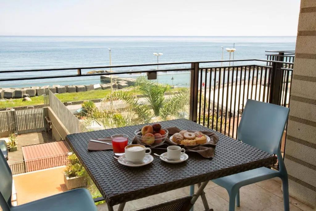 DOUBLE SINGLE USE SUPERIOR SEA VIEW Room, Yachting Palace, Taormina