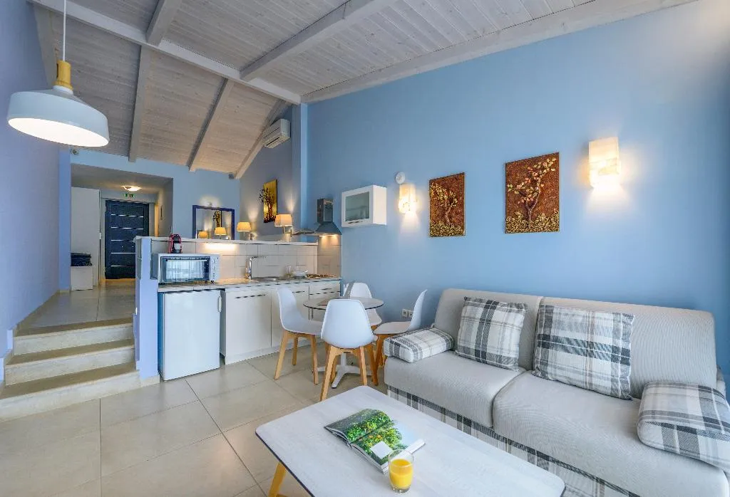 STUDIO SEA VIEW Room, Elpiniki Luxury Apartments, Thessaloniki
