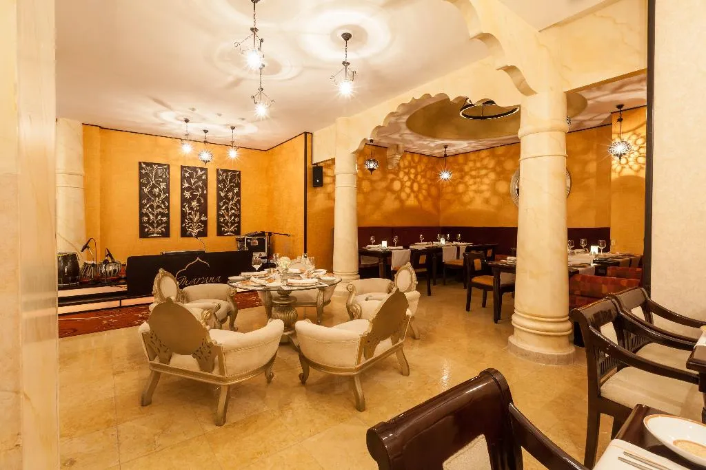 Restaurant, Holiday Inn Dubai - Al Barsha, Dubai