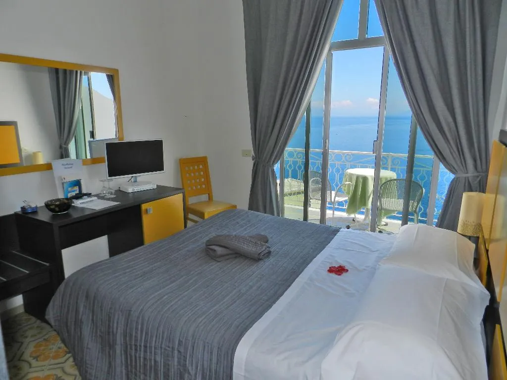 Double or Twin STANDARD Room, Holiday Hotel Praiano - Amalfi Coast, Naples