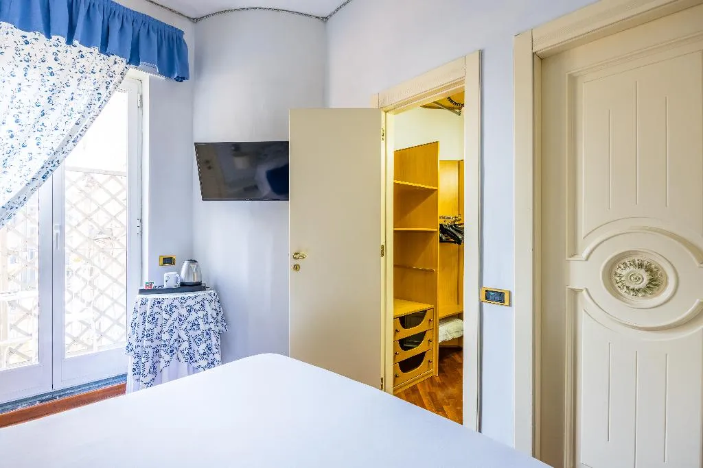Room STANDARD Room, La Casa Di Bruno, Naples