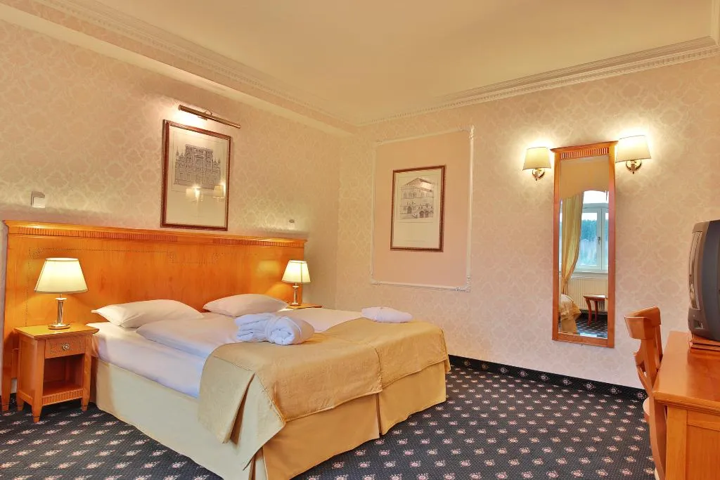DOUBLE STANDARD Room, Belvedere Wellness Hotel Marianske Lazne, Prague