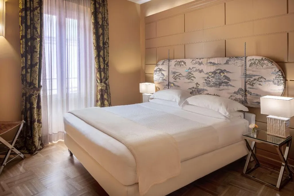Room, Hotel Number Nine, Florence