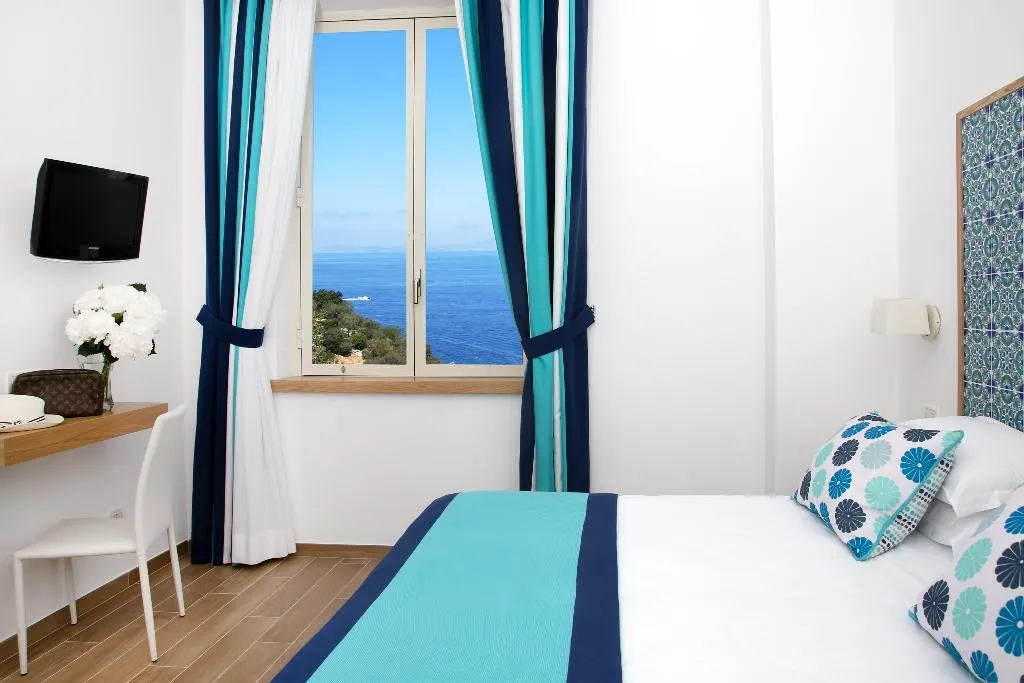 Double or Twin SEA VIEW WITH BALCONY Room, Hotel Miramare, Naples