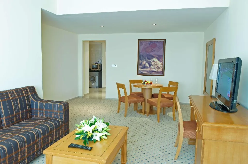 Room, Golden Tulip Sharjah, Dubai