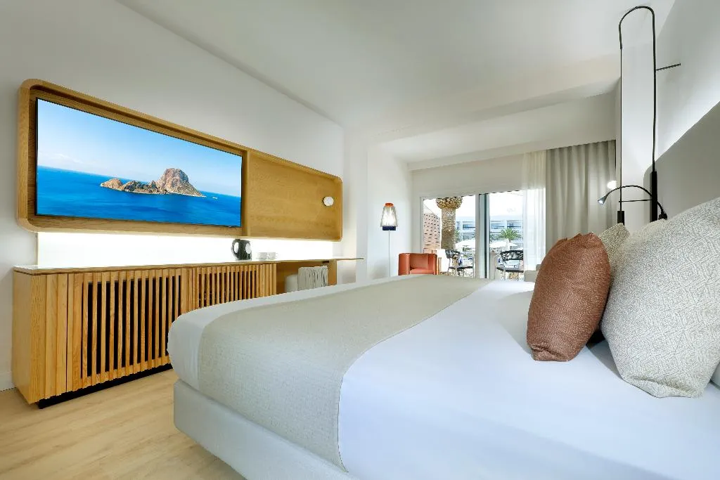 Double or Twin SUPERIOR Room, Grand Palladium Select Palace Ibiza, Ibiza