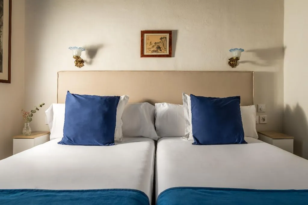 Double or Twin STANDARD Room, Medium Romantic, Costa Brava