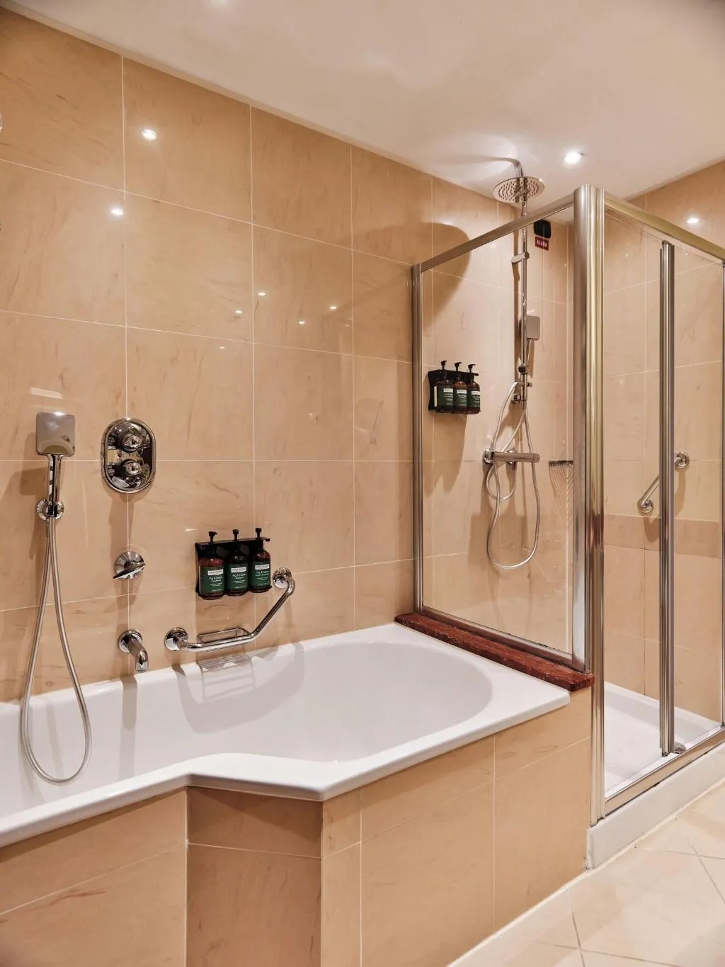 SINGLE PREMIUM Room, Crowne Plaza Milan Malpensa Airport, Milan
