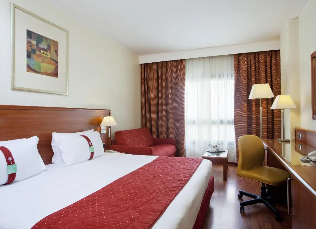 Room DELUXE Room, Holiday Inn Cagliari, Cagliari