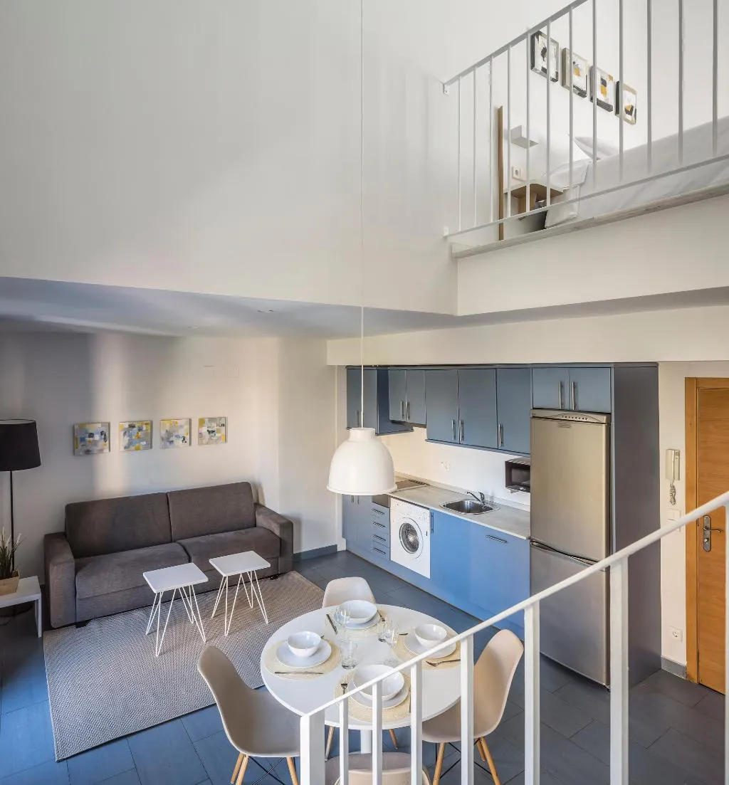 APARTMENT CAPACITY 4 TWO BEDROOMS Room, Mon Suites Carmen, Valencia