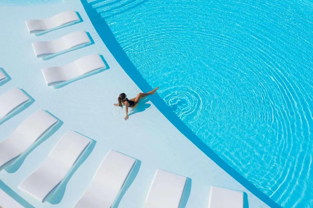 Pool, Nikki Beach Resort & Spa Dubai, Dubai