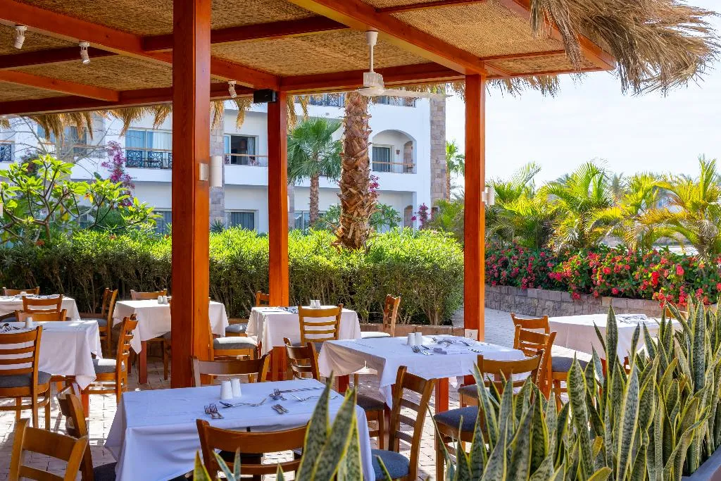 Restaurant, Fort Arabesque Resort, Spa and Villas, Red Sea Riviera