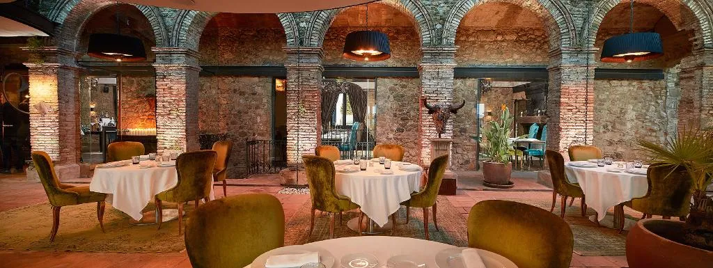 Restaurant, Hotel Castell D'Emporda, Barcelona