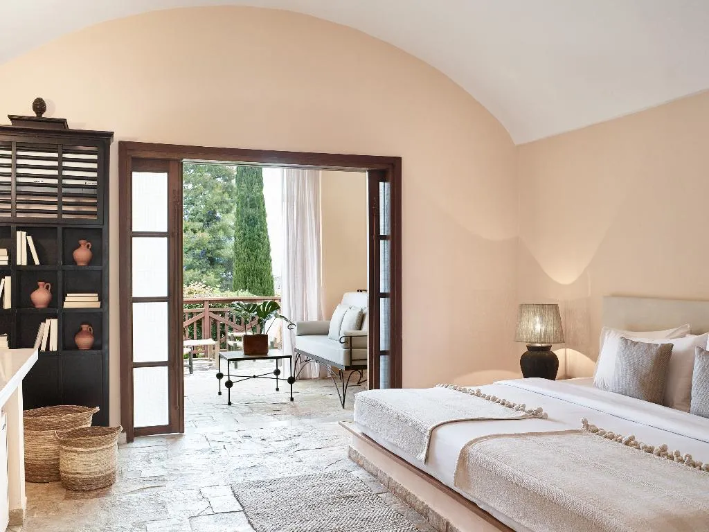 FAMILY ROOM STANDARD Room, Grecotel Daphnila Bay, Corfu