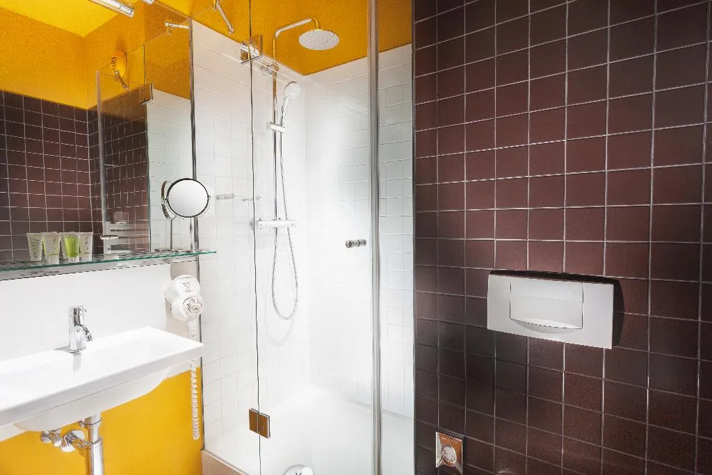 Double or Twin STANDARD Room, Golf Dependance, Prague