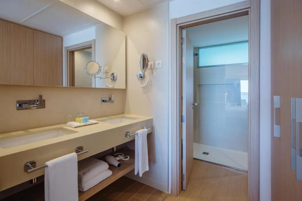 JUNIOR SUITE CAPACITY 2 Room, Fontanellas Playa, Majorca
