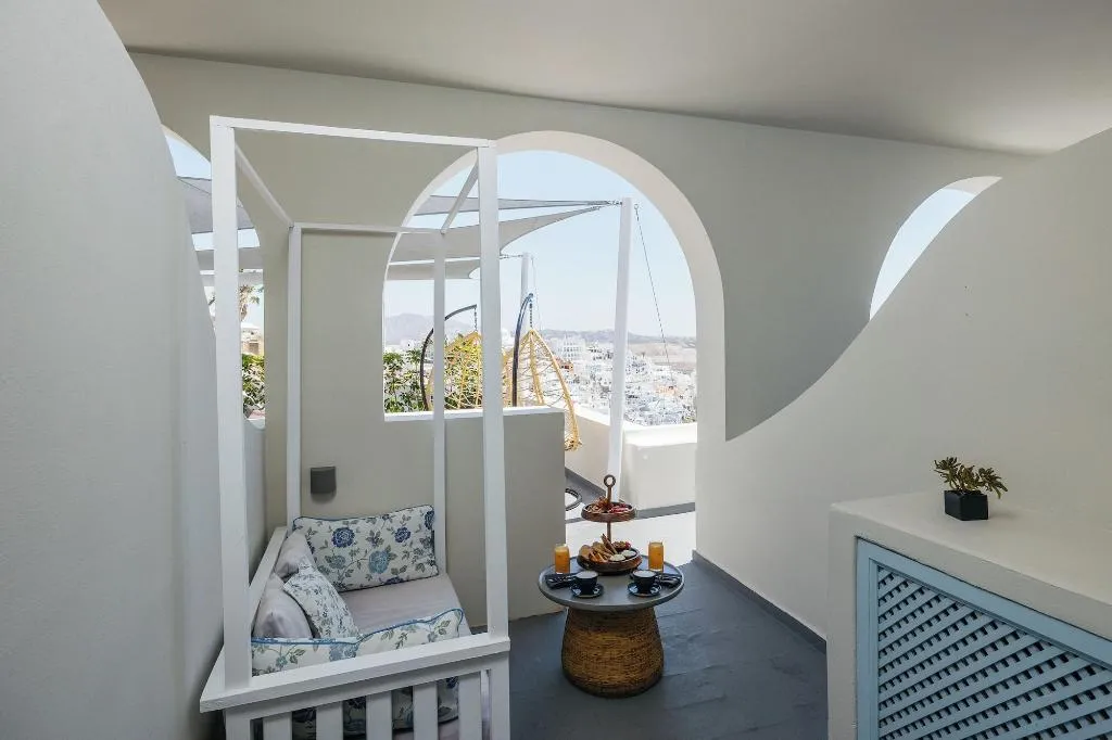 General view, Kastro Suites, Santorini