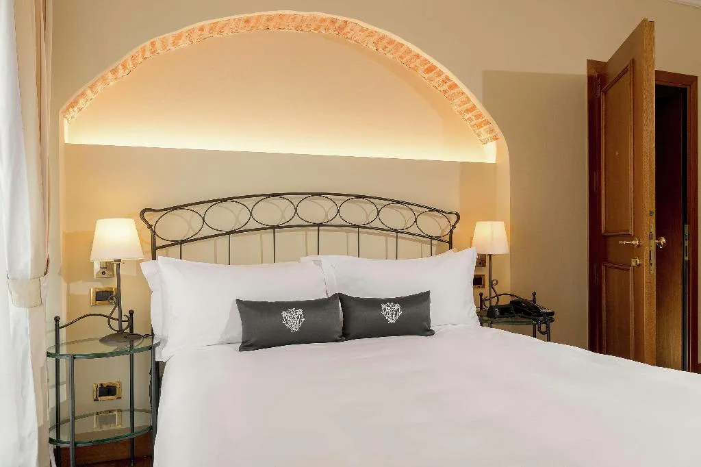 Room, Grand Hotel Villa Torretta, Curio by Hilton, Milan