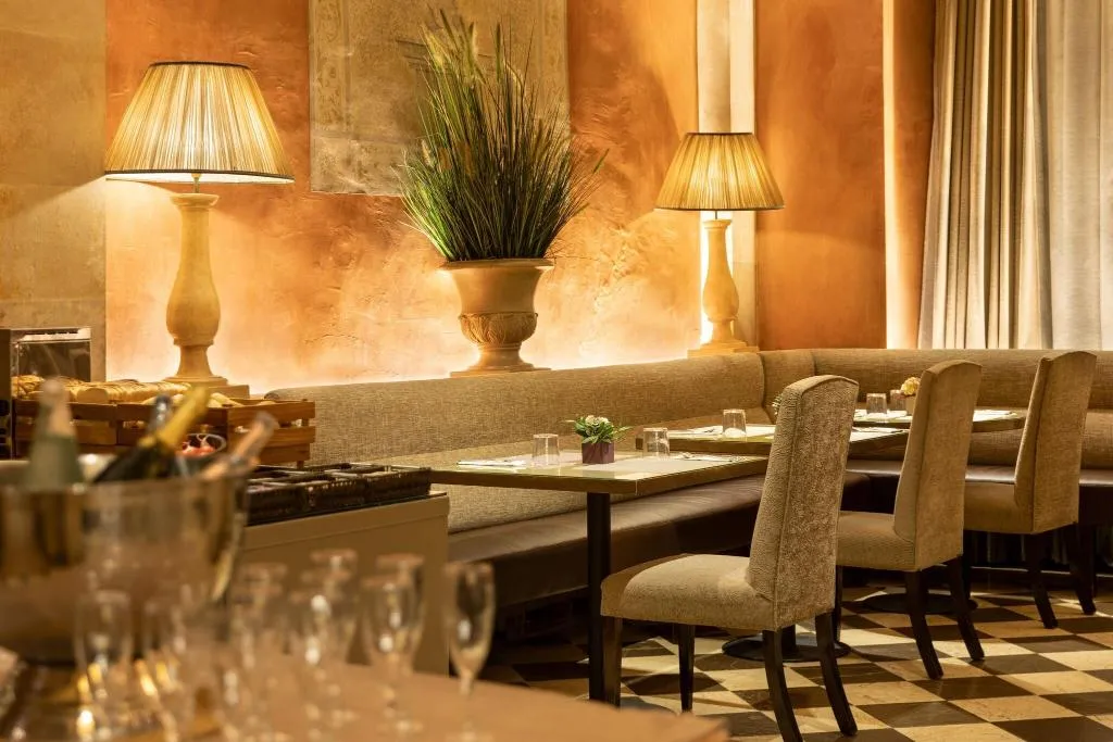 Restaurant, Duquesa de Cardona, Barcelona