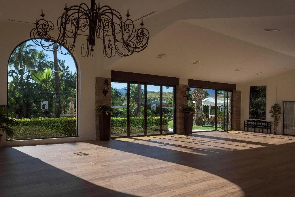 Conferences, La Viñuela, Costa Del Sol
