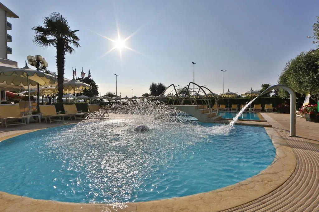 Pool, Hotel The Originals Venise Sud Bristol Chioggia, Venice