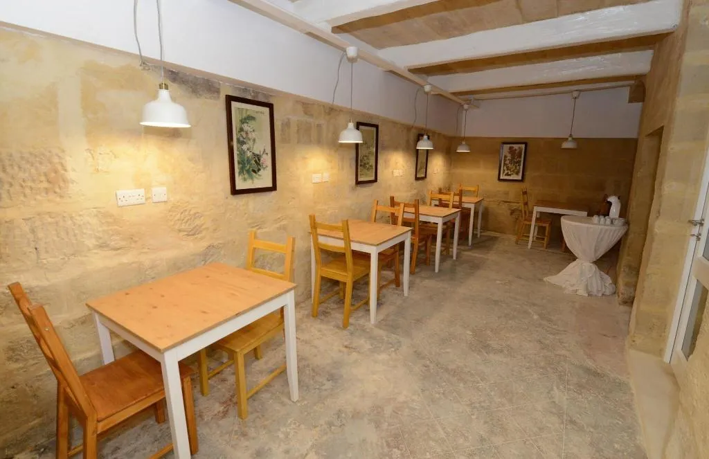 Restaurant, Paulos Valletta, Malta