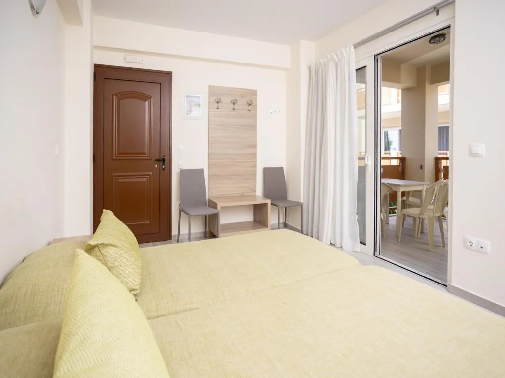 APARTMENT SIDE SEA VIEW Room, Ilian Beach, Crete