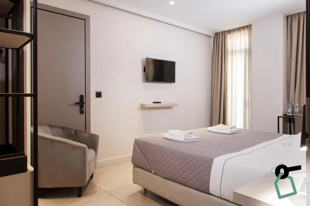 TRIPLE SUPERIOR Room, Hotiday Athens Acropolis, Athens
