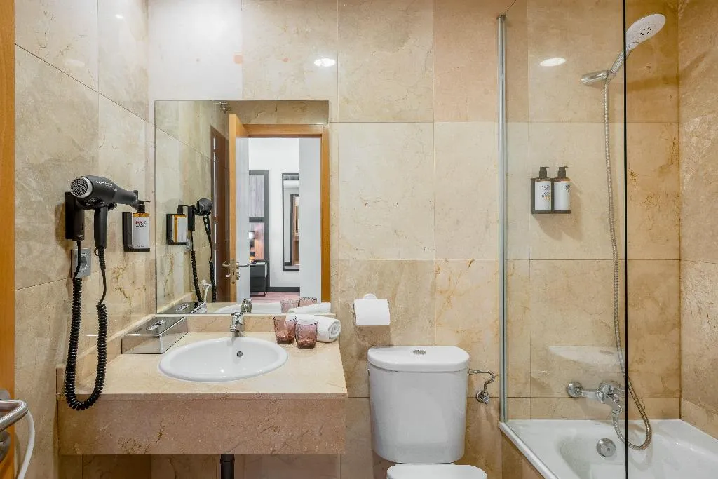 Room SUPERIOR Room, Madrid Airport Suites Affiliated By Melia, Madrid