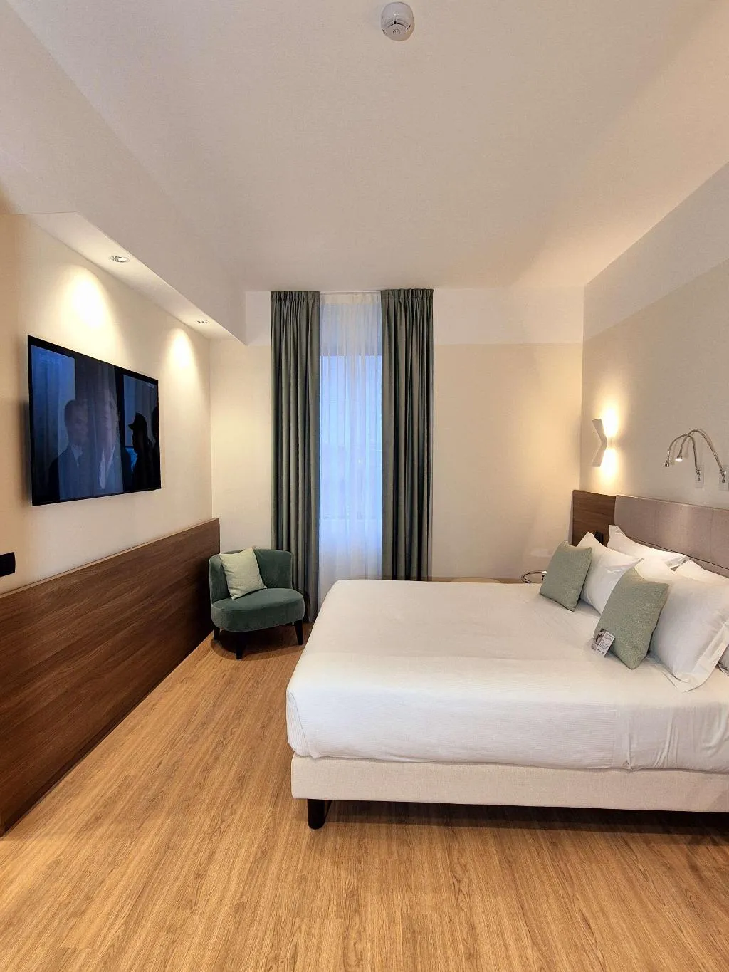 DOUBLE QUEEN SIZE BED Room, Best Western Hotel City, Milan