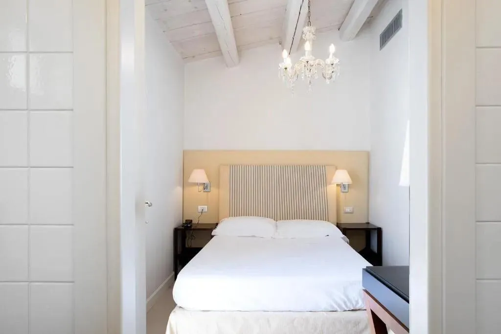 DOUBLE STANDARD Room, Hotel Palazzo Cavalieri Siracusa, Catania