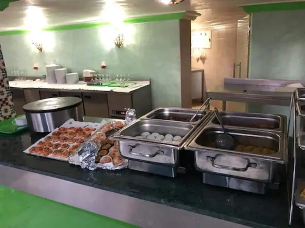 Restaurant, Royal Victoria, Tunisia
