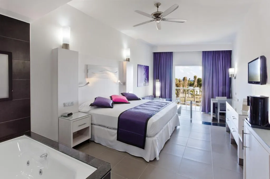 JUNIOR SUITE SUPERIOR Room, Riu Palace Mexico - All Inclusive, Cancun Area