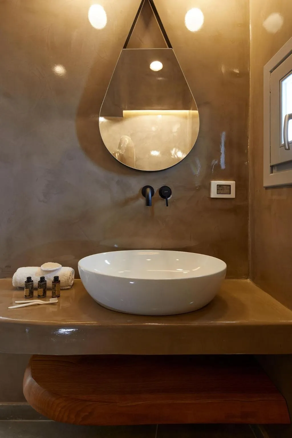 Room, Allure Breeze Suites, Santorini
