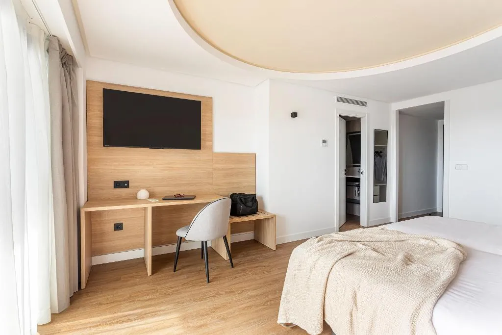 Double or Twin SUPERIOR Room, B48 Valencia Feria, Valencia
