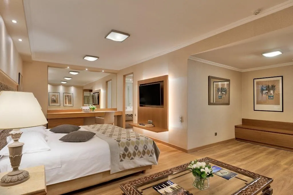 FAMILY ROOM CONNECTING ROOM Room, Divani Caravel, Athens