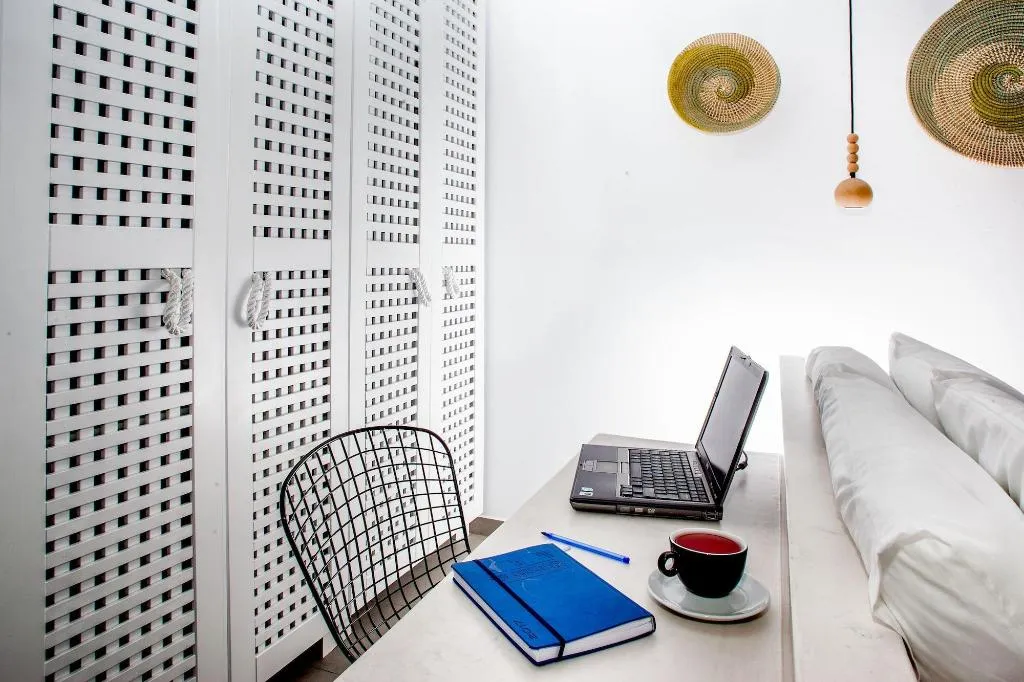 Room, Amity Suites, Santorini