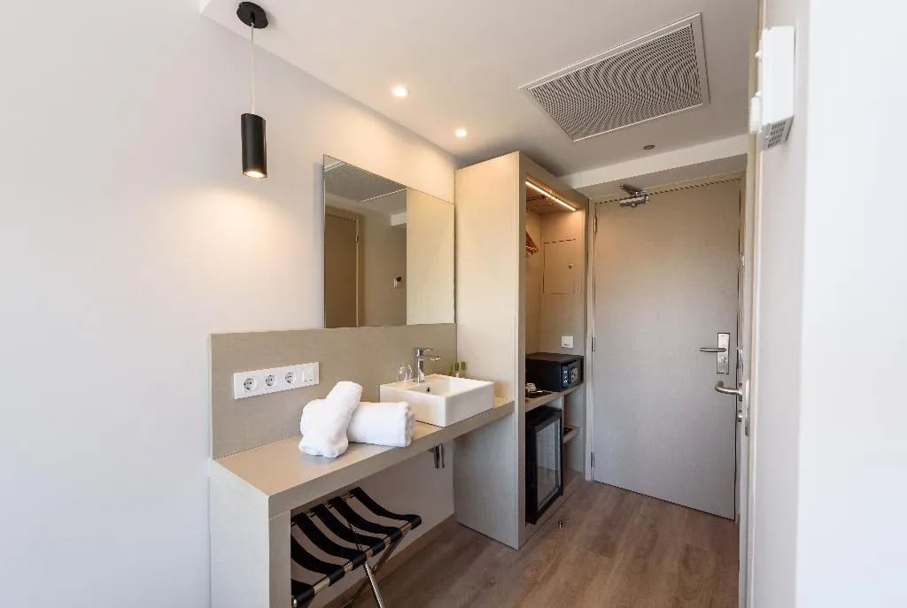 SINGLE DELUXE Room, Tacande Portals, Majorca