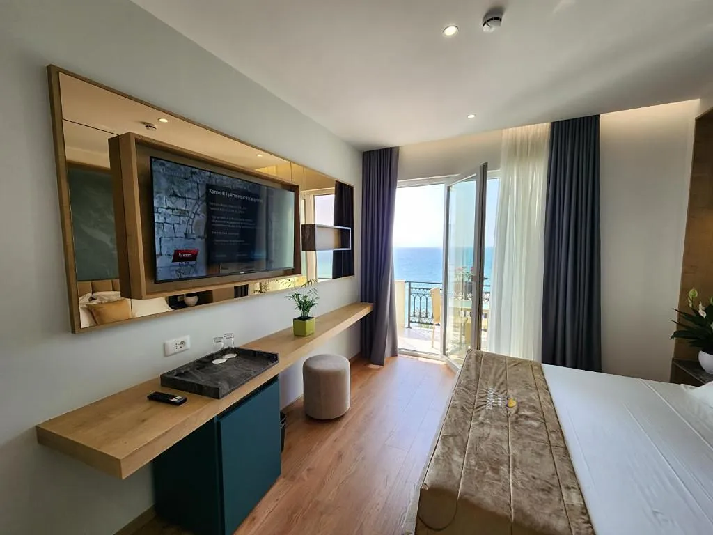 DOUBLE SUPERIOR Room, Hotel Gold, Kavaje